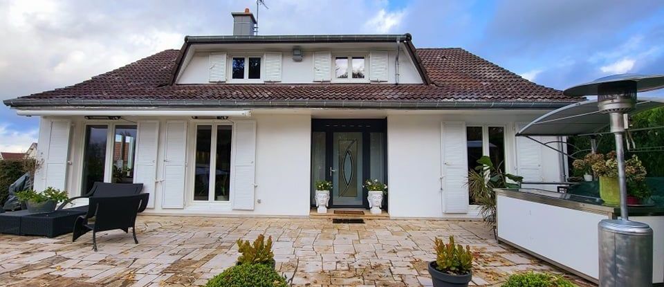 House 7 rooms of 175 m² in Cutry (54720)