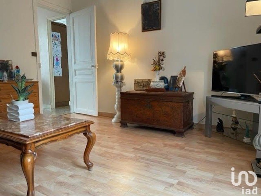 Apartment 3 rooms of 55 m² in Corbeil-Essonnes (91100)