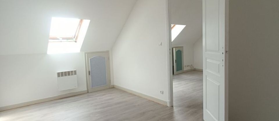 Maison 6 pièces de 95 m² à Plaintel (22940)