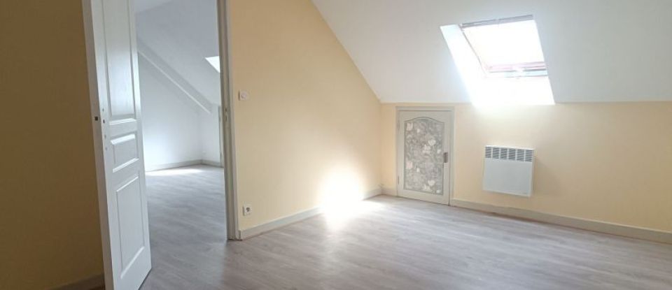 House 6 rooms of 95 m² in Plaintel (22940)