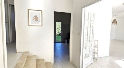 House 4 rooms of 111 m² in Saint-Caprais-de-Bordeaux (33880)