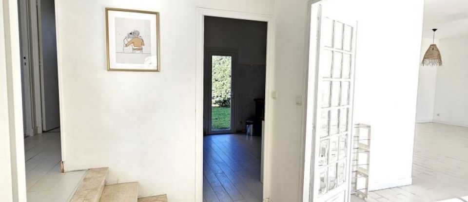 Maison 4 pièces de 111 m² à Saint-Caprais-de-Bordeaux (33880)