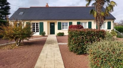 House 7 rooms of 231 m² in Le Lude (72800)