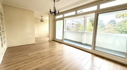 Apartment 5 rooms of 84 m² in Saint-Herblain (44800)