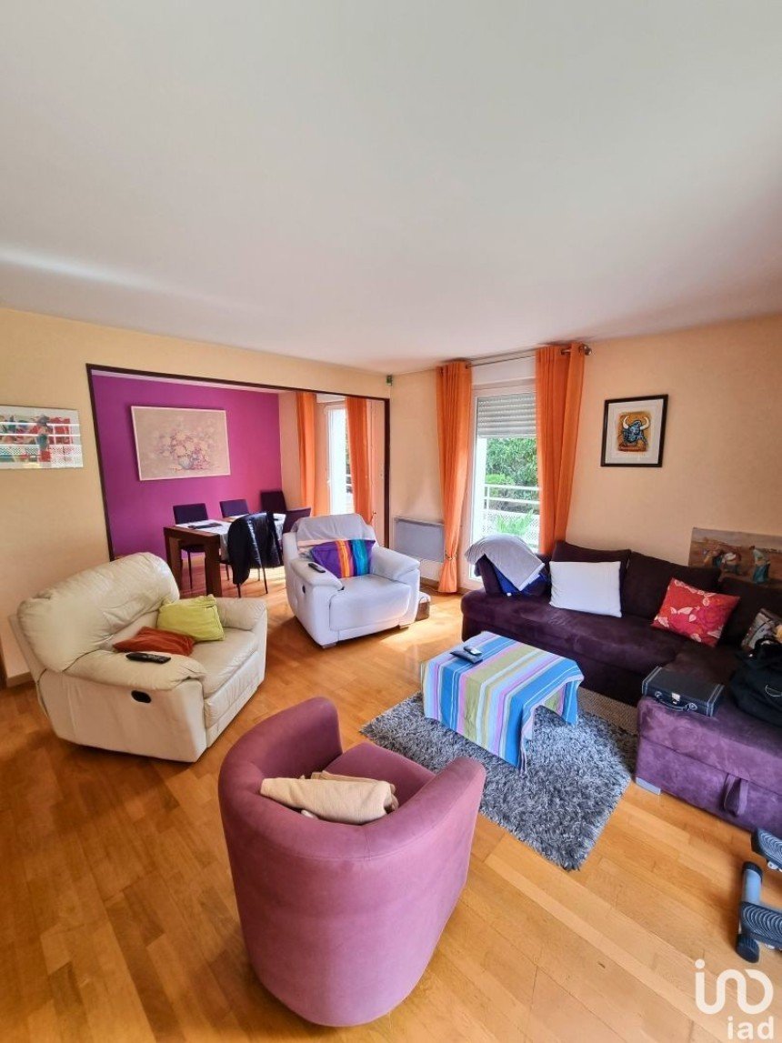 Apartment 3 rooms of 63 m² in Livry-Gargan (93190)