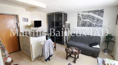 Apartment 1 room of 27 m² in Toulon (83200)