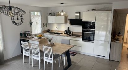Apartment 4 rooms of 83 m² in Cavalaire-sur-Mer (83240)