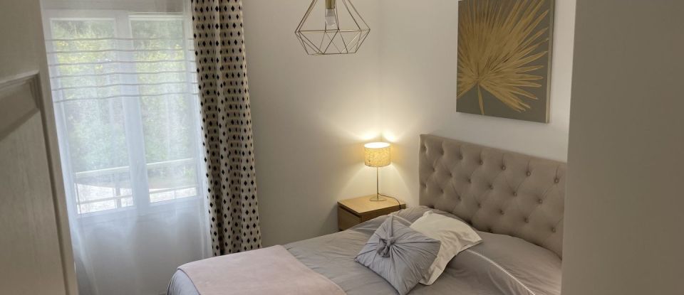Appartement 4 pièces de 83 m² à Cavalaire-sur-Mer (83240)