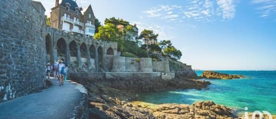 House 5 rooms of 108 m² in Dinard (35800)