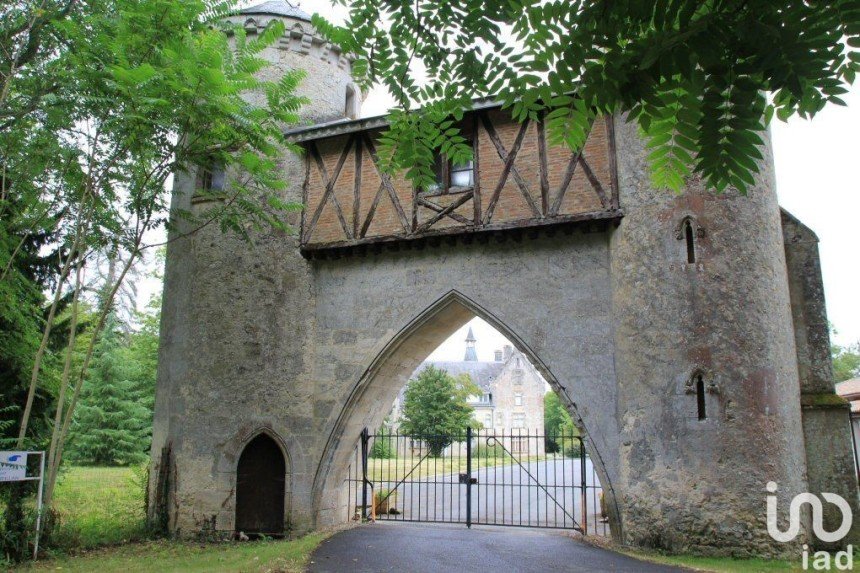 Château 40 pièces de 1 145 m² à Blanquefort (33290)