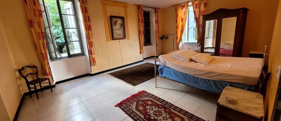 House 10 rooms of 250 m² in Bessèges (30160)