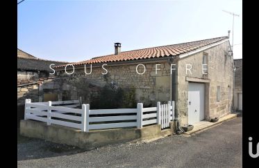 Maison de village 5 pièces de 106 m² à Saint-Georges-des-Coteaux (17810)