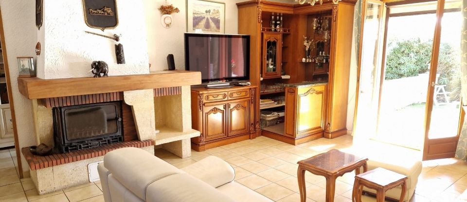 House 5 rooms of 111 m² in Lorgues (83510)
