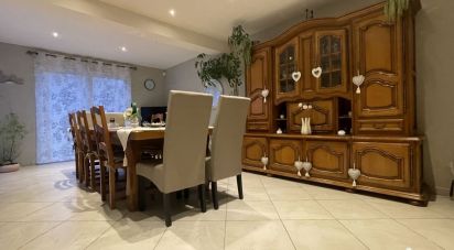 House 4 rooms of 191 m² in Morée (41160)