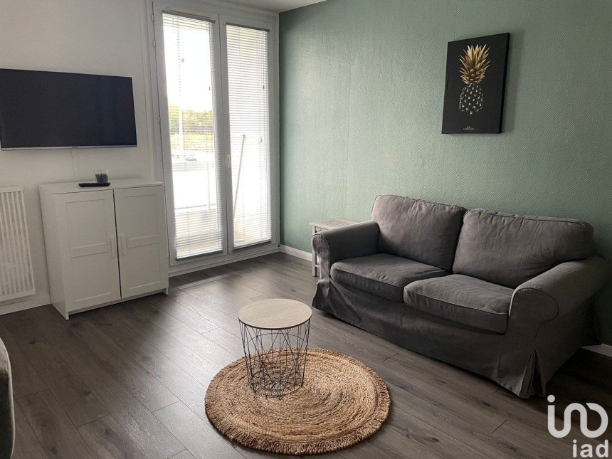 Apartment 1 room of 30 m² in Gradignan (33170)