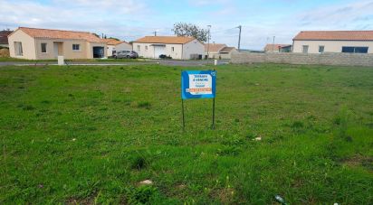 Land of 528 m² in Ruelle-sur-Touvre (16600)