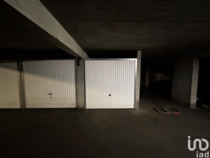 Parking/garage/box de 10 m² à La Rochelle (17000)