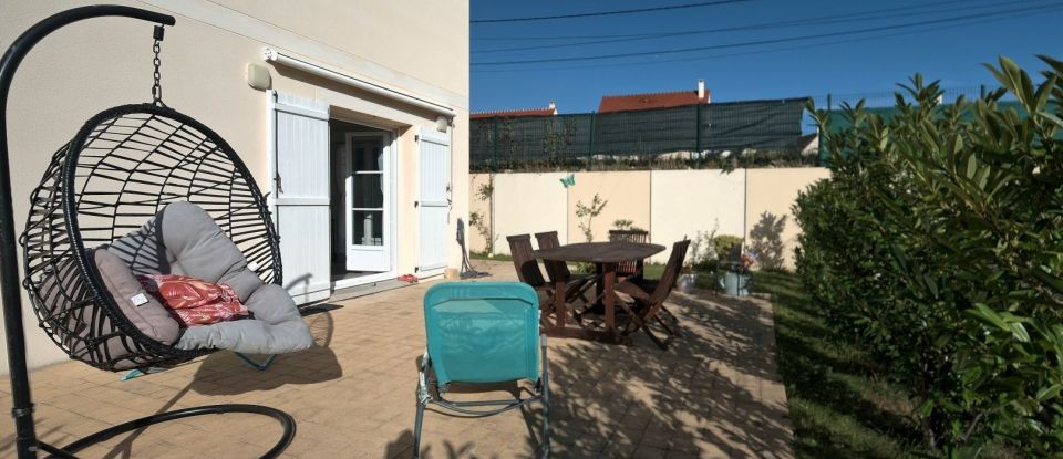 House 5 rooms of 93 m² in Dammartin-sur-Tigeaux (77163)