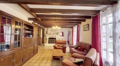 House 8 rooms of 195 m² in Noyers (45260)