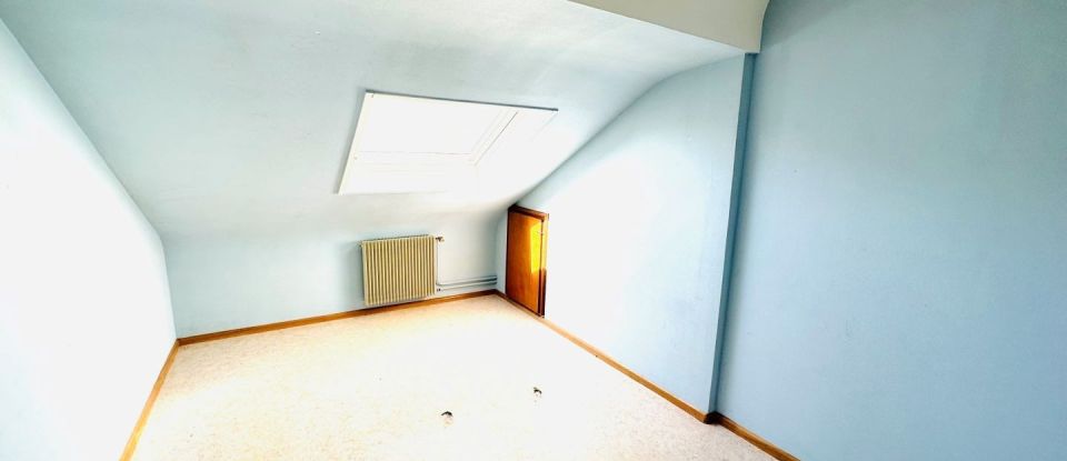 Maison 10 pièces de 304 m² à Muespach (68640)