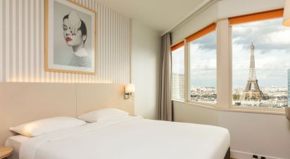Apartment 2 rooms of 41 m² in Paris (75015)