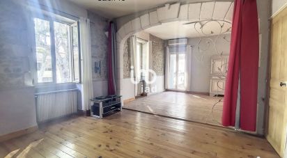 Village house 7 rooms of 299 m² in Bernis (30620)