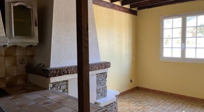 House 7 rooms of 165 m² in Thèreval (50180)