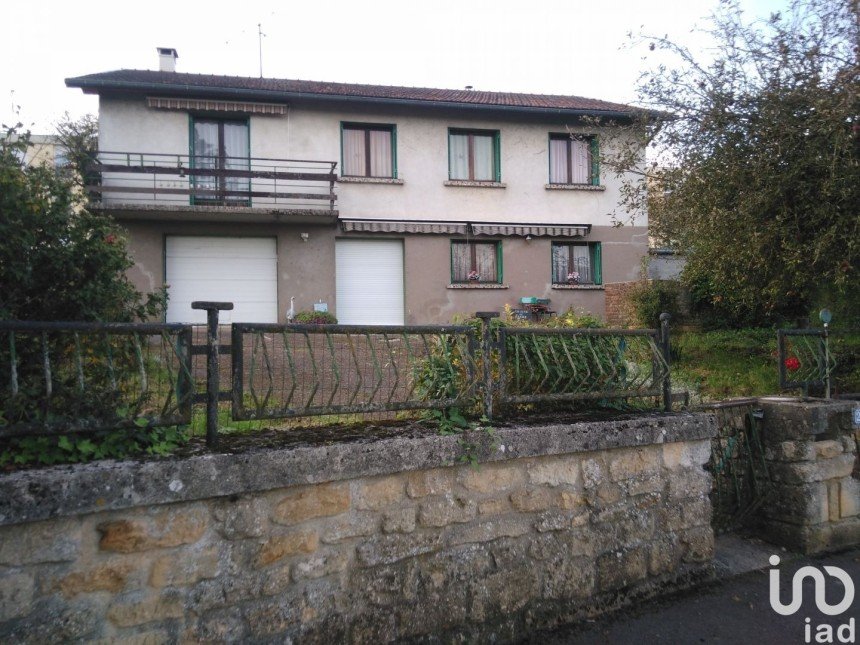 Maison 11 pièces de 96 m² à Montmédy (55600)