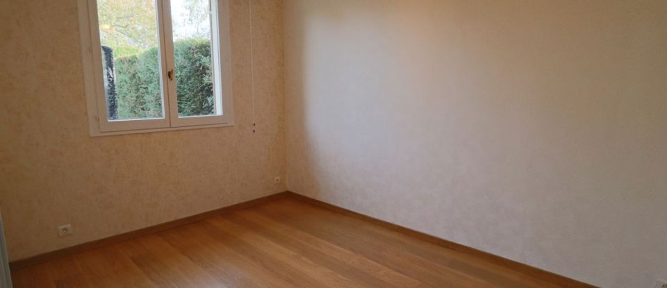 House 4 rooms of 69 m² in Épernon (28230)