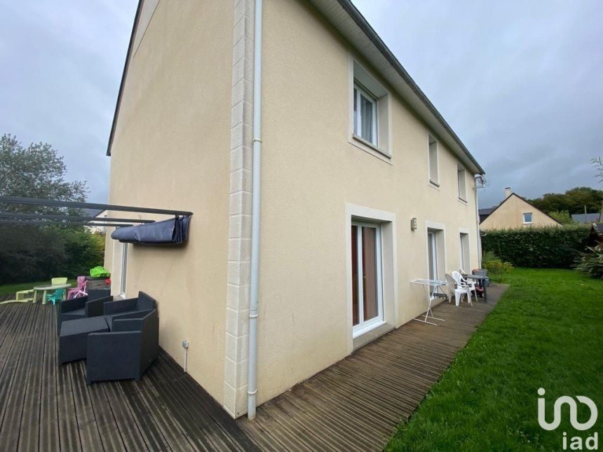 House 8 rooms of 244 m² in Bayeux (14400)