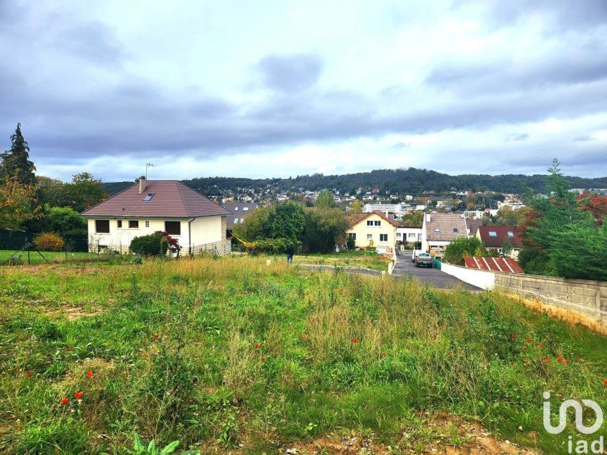 Land of 280 m² in Villebon-sur-Yvette (91140)