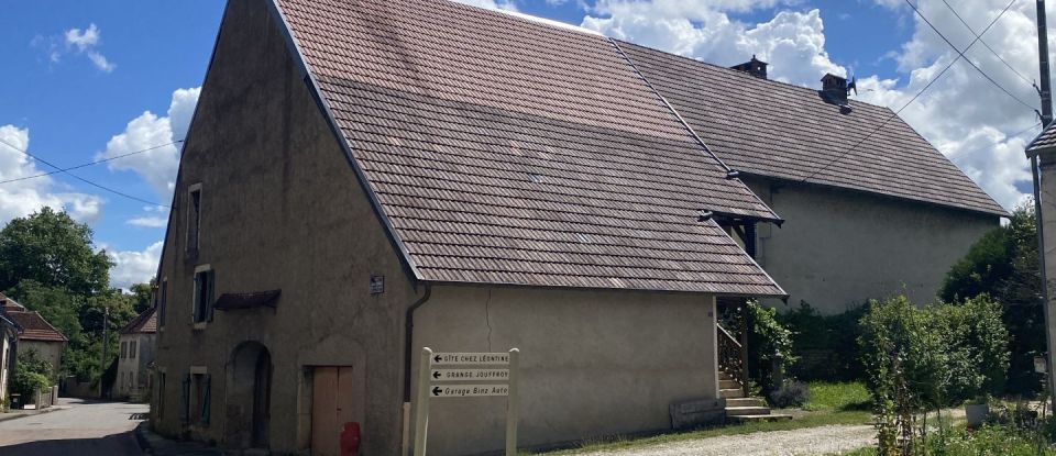 House 4 rooms of 106 m² in Liesle (25440)