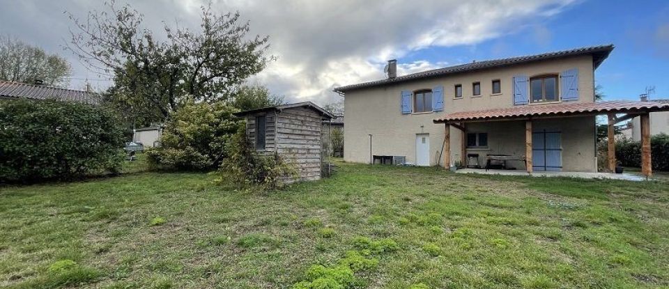 House 4 rooms of 105 m² in Labruguière (81290)