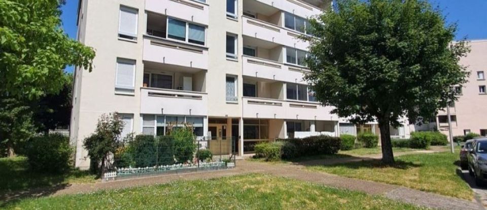 Apartment 3 rooms of 71 m² in Compiègne (60200)