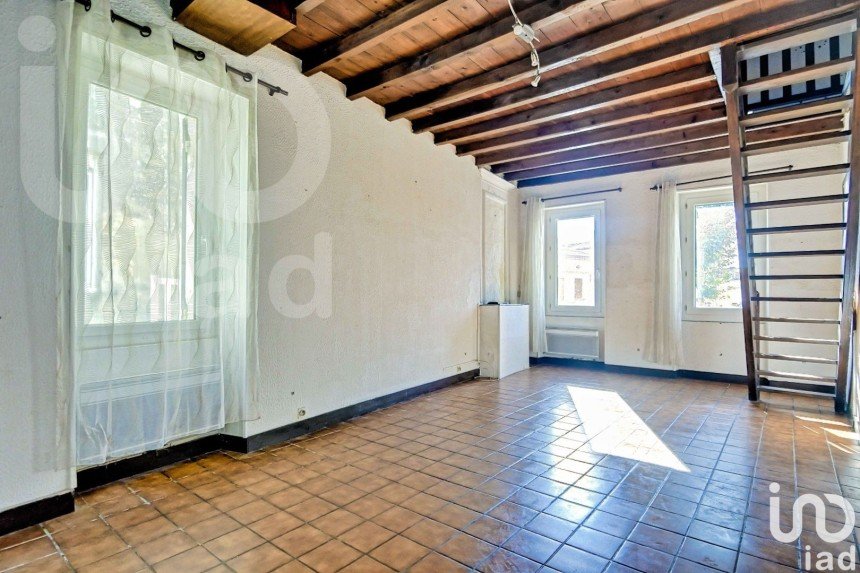 House 3 rooms of 56 m² in - (33460)