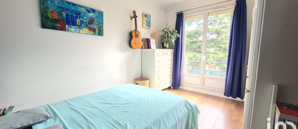Appartement 4 pièces de 72 m² à Enghien-les-Bains (95880)