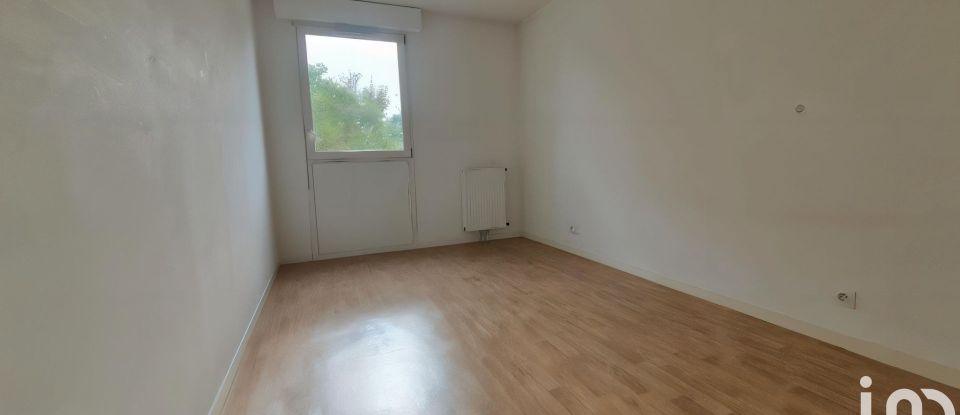 Apartment 3 rooms of 70 m² in Saint-Herblain (44800)