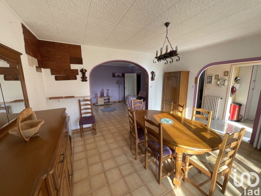 House 6 rooms of 127 m² in Parempuyre (33290)