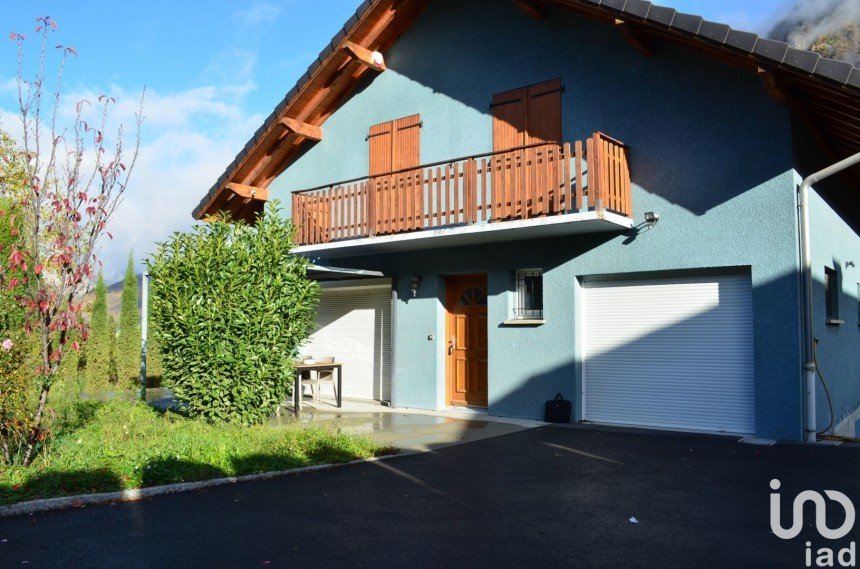 House 6 rooms of 120 m² in Villargondran (73300)