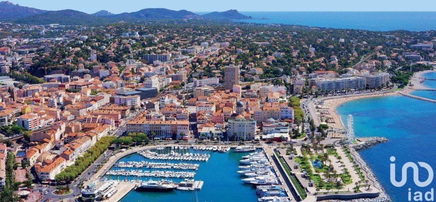 Right to lease of 40 m² in Saint-Raphaël (83700)