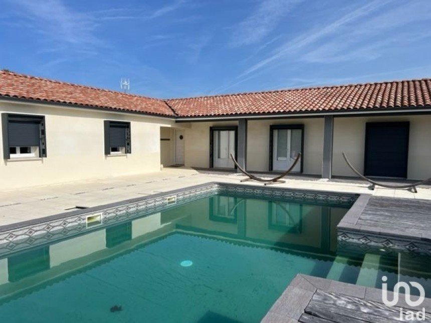House 6 rooms of 212 m² in Libourne (33500)