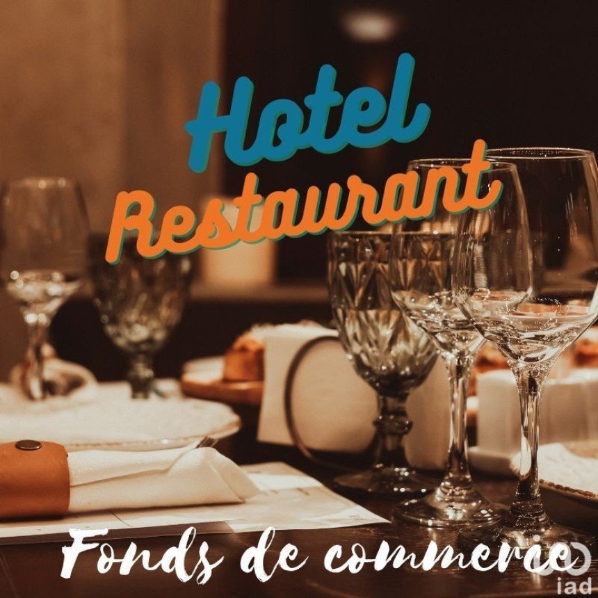 Hotel-restaurant of 900 m² in Niort (79000)
