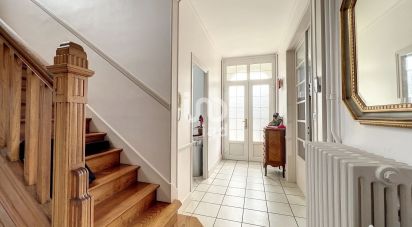 House 6 rooms of 130 m² in Vergigny (89600)