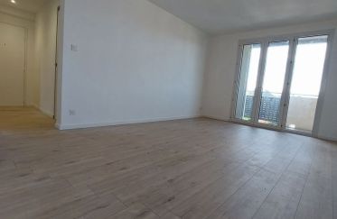Apartment 3 rooms of 61 m² in Tarbes (65000)