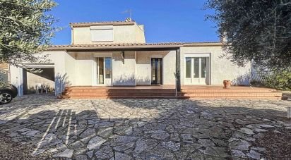 House 5 rooms of 110 m² in Agde (34300)
