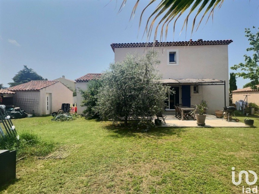 Maison 6 pièces de 125 m² à Peyrolles-en-Provence (13860)