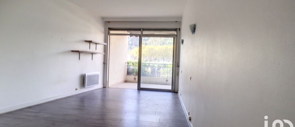 Apartment 4 rooms of 100 m² in Tain-l'Hermitage (26600)