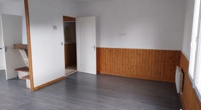House 7 rooms of 146 m² in Saint-Martin-des-Noyers (85140)