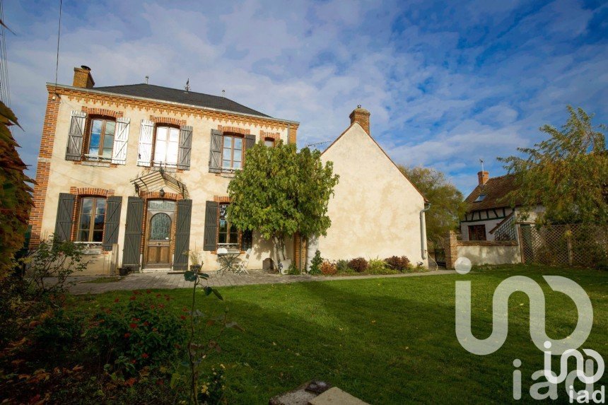 House 7 rooms of 287 m² in Varennes-Changy (45290)