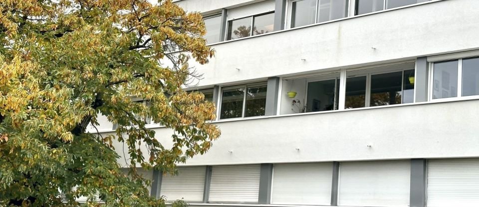 Appartement 5 pièces de 84 m² à Saint-Herblain (44800)